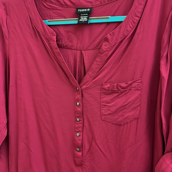 Torrid Harper Long Sleeve Dark Fuchsia Blouse - Picture 4 of 5